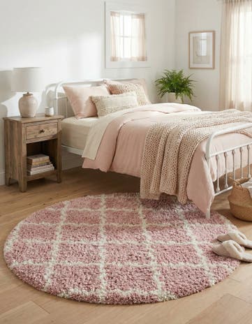 Light Pink Lattice Shag Round Rug