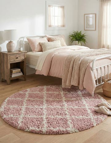 Light Pink Lattice Shag Round Rug