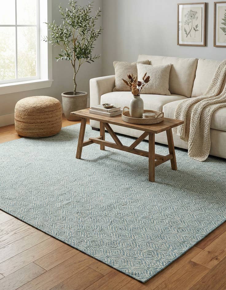 Detail image of 9' x 12' Easy-Clean Trellis Indoor / Outdoor Rug