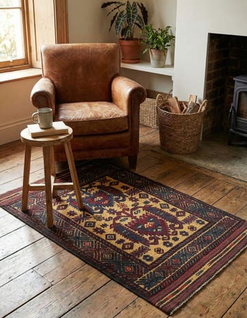 2' 10 x 4' 5 Hand Knotted Sumak Wool Rug