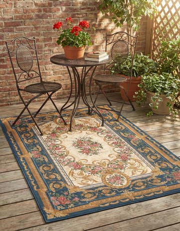 4' x 6' Easy-Clean Traditional Indoor / Outdoor Rug