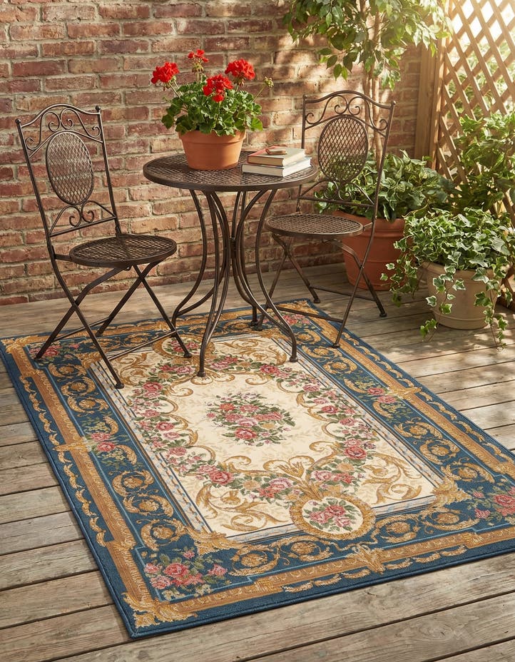4' x 6' Easy-Clean Traditional Indoor / Ou...
