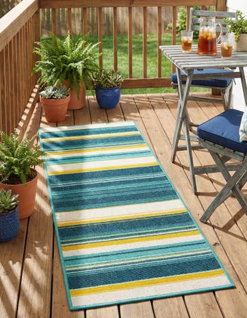 2' x 5' Easy-Clean Border Indoor / Outdoor Runner Rug
