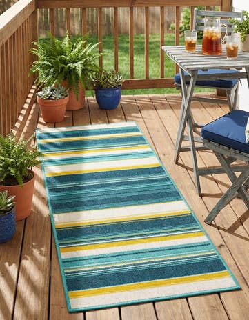 2' x 5' Easy-Clean Border Indoor / Outdoor Runner Rug
