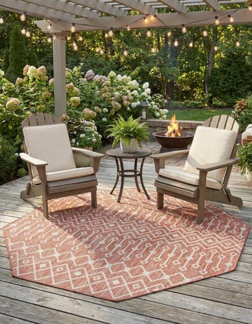 Rust Red Easy-Clean Lattice Indoor / Outdoor Octagon Rug