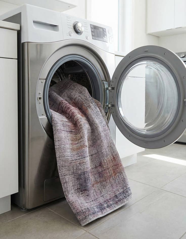 Detail image of 6' x 9'  Washable Sisu Rug