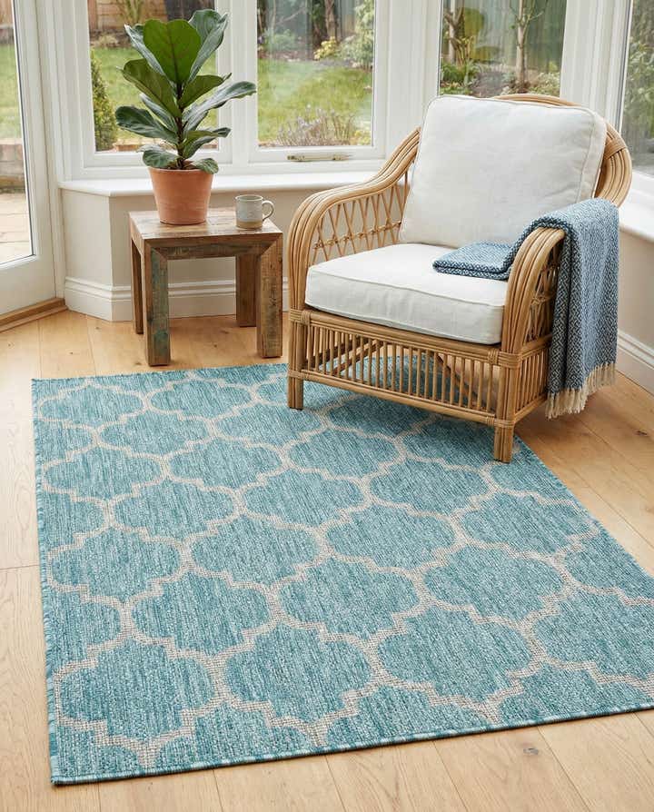 4' x 6' Easy-Clean Lattice Indoor / Outdoor Rug