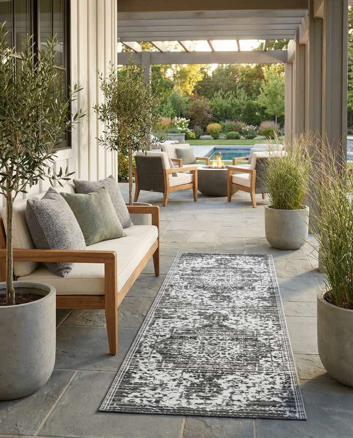 2' x 6' Easy-Clean Vista Breeze Indoor / Outdoor Runner Rug