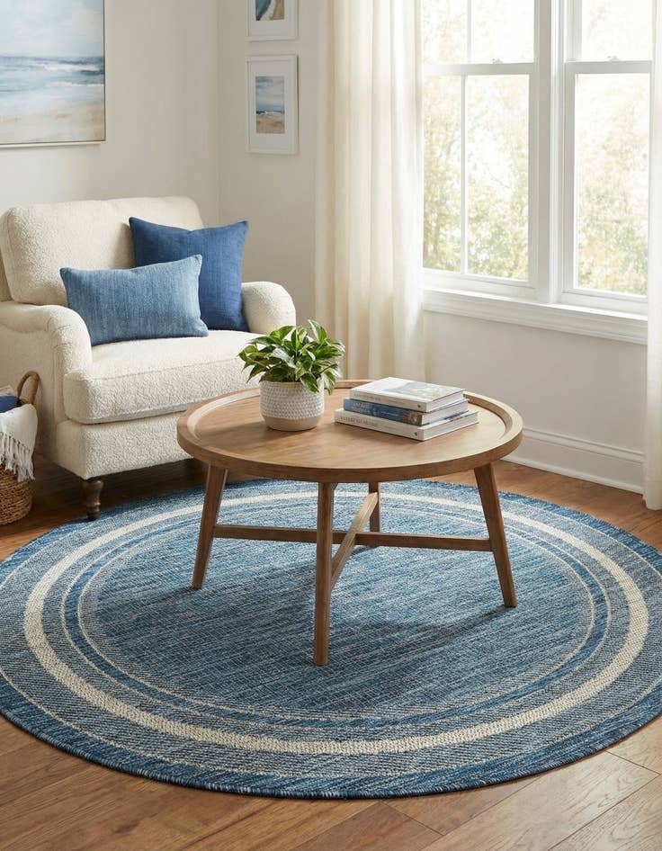 Detail image of 4' x 4'  Washable Border Indoor / Outdoor Round Rug