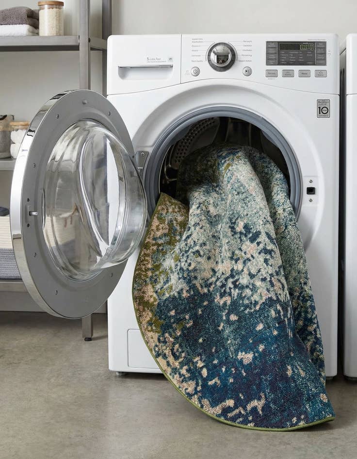 Detail image of 6' x 6'  Washable Casablanca Round Rug