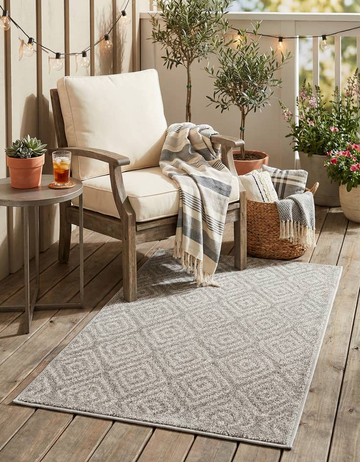 Detail image of 2' x 3'  Washable Sabrina Soto Indoor / Outdoor Rug