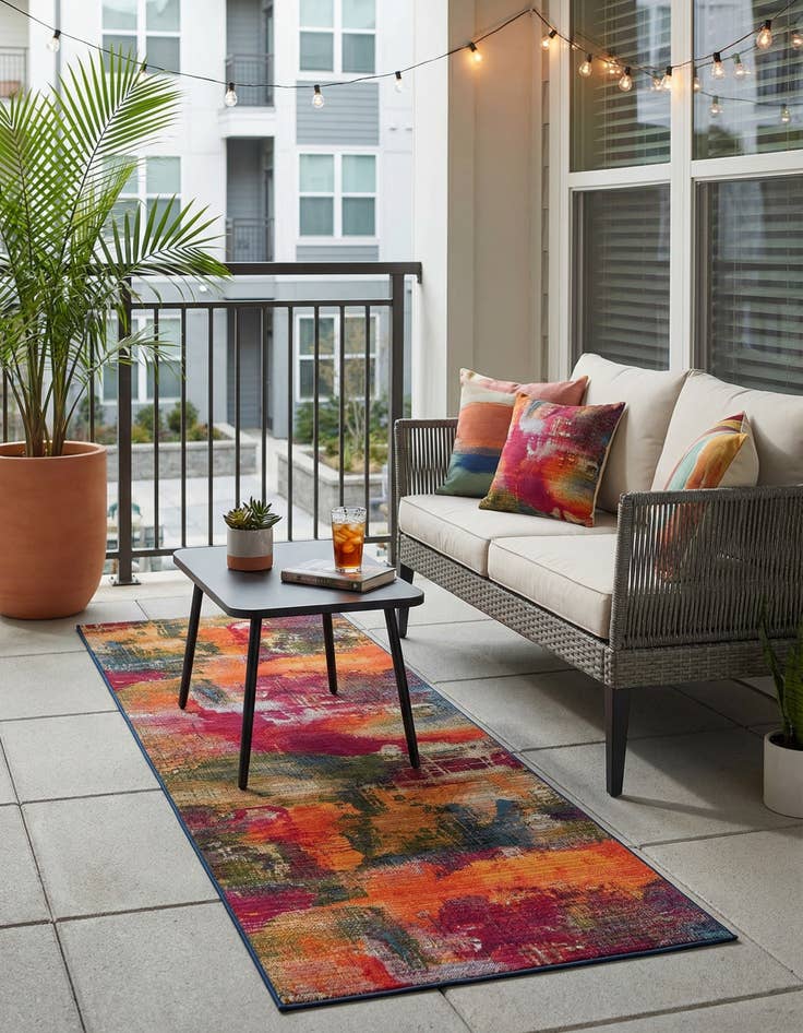 Detail image of 2' 7 x 9'  Washable Modern Indoor / Outdoor Runner Rug