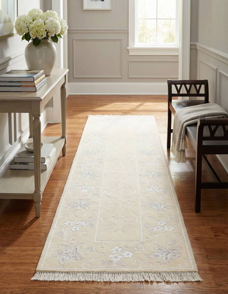 Detail image of 2' 9 x 9' 3  Hand Knotted Darya Wool Runner Rug