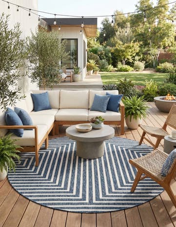 10' x 10' Easy-Clean Modern Indoor / Outdoor Round Rug
