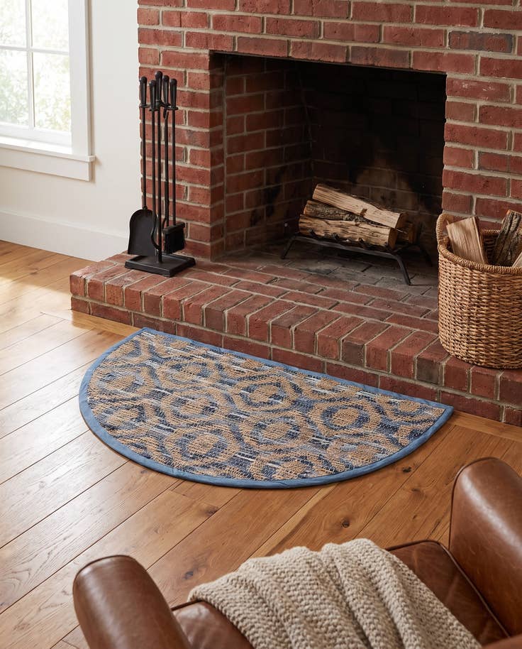 Detail image of 2' 2 x 3' 7 Hand Woven Chindi Jute Hearth Rug