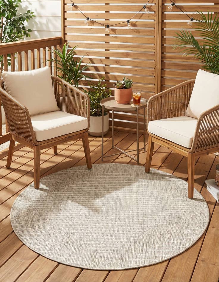 Detail image of  4' x 4'  Washable Modern Indoor / Outdoor Round Rug