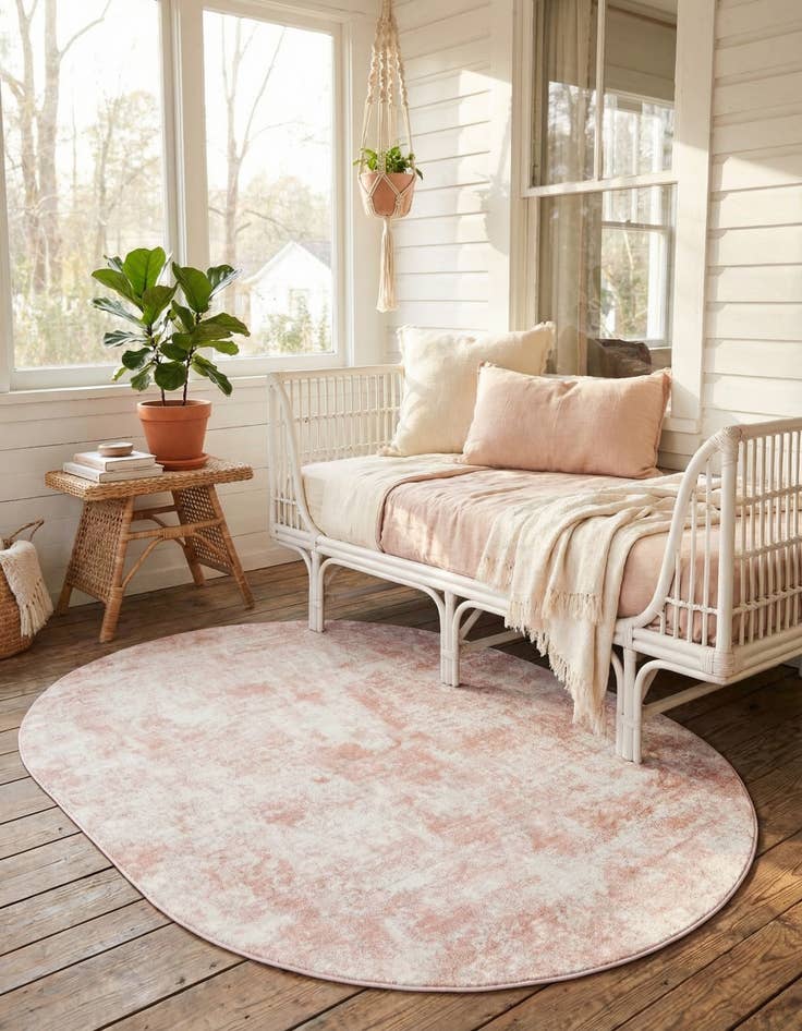 Detail image of 4' x 6' Aurora Oval Rug