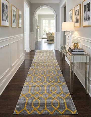2' 7 x 12' Marilyn Monroe™ Glam Trellis Runner Rug