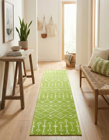 2' x 9' 10 Kasbah Trellis Runner Rug
