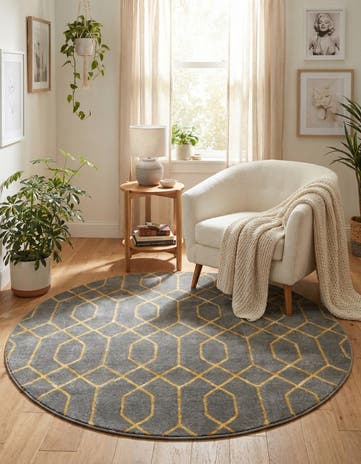 5' 3 x 5' 3 Marilyn Monroe™ Glam Trellis Round Rug