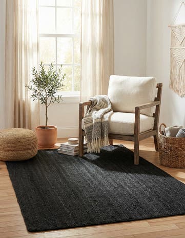 4' 1 x 6' 1 Handmade Braided Jute Rug