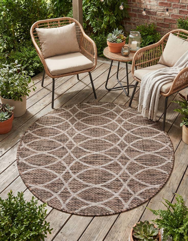Detail image of 3' x 3'  Washable Trellis Indoor / Outdoor Round Rug