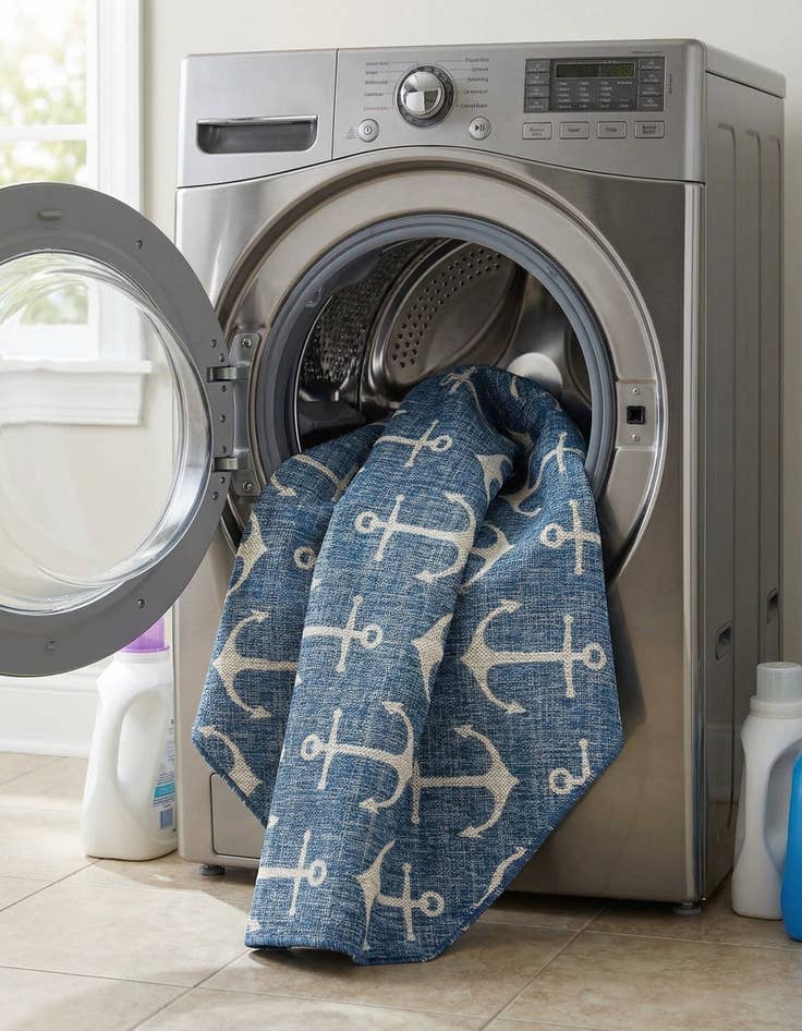 Detail image of 7' 10 x 7' 10  Washable Coastal Indoor / Outdoor Octagon Rug