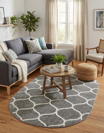 Dark Gray Lattice Frieze Oval Rug