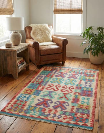 3' 1 x 4' 8 Hand Woven Kilim Maymana Wool Rug