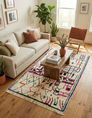4' 7 x 9' Hand Knotted Moroccan Wool Rug