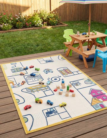 5' 3 x 7' 7 Easy-Clean Indoor / Outdoor Rug