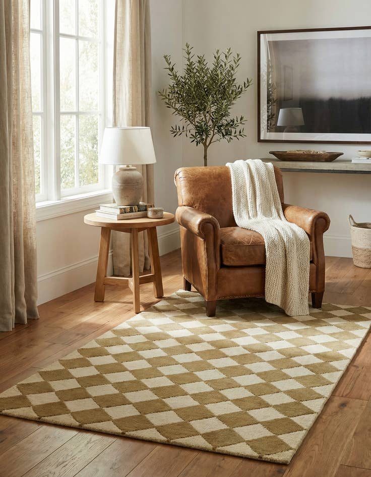 Detail image of  3' x 4' 10  Hand Knotted Darya Wool Rug