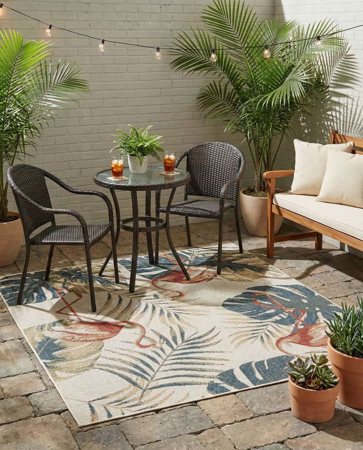 5' 3 x 5' 3 Easy-Clean Baja Indoor / Outdoor Square Rug