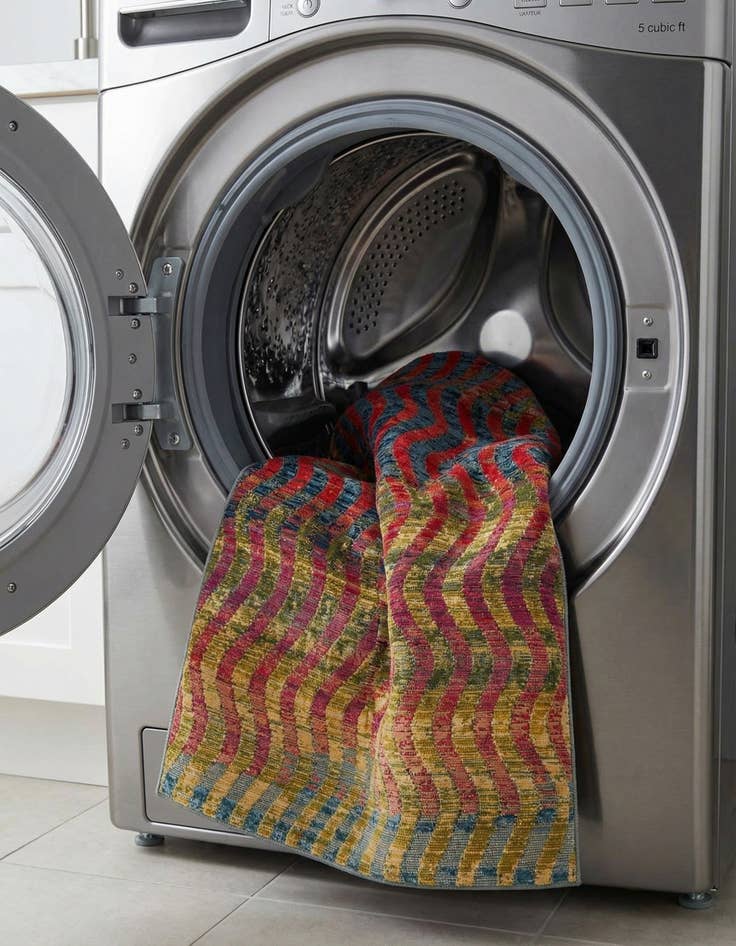 Detail image of 2' 7 x 9'  Washable Modern Indoor / Outdoor Runner Rug