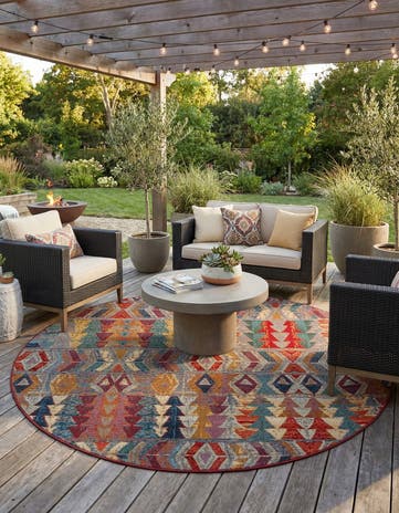 10' x 10' Easy-Clean Modern Indoor / Outdoor Round Rug