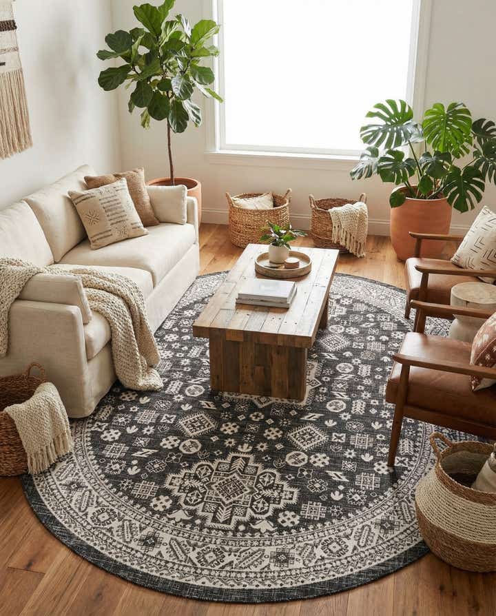 7' 10 x 10' Easy-Clean Aztec Indoor / Outdoor Oval Rug