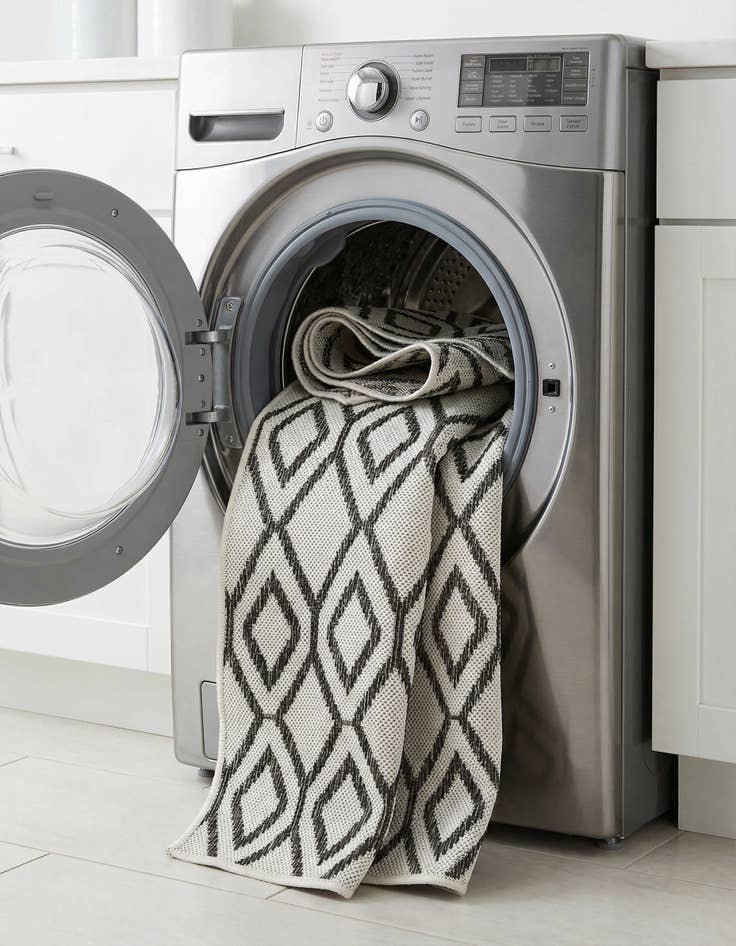 Detail image of 3' x 5' 3  Washable Jill Zarin Turks and Caicos Indoor / Outdoor Rug