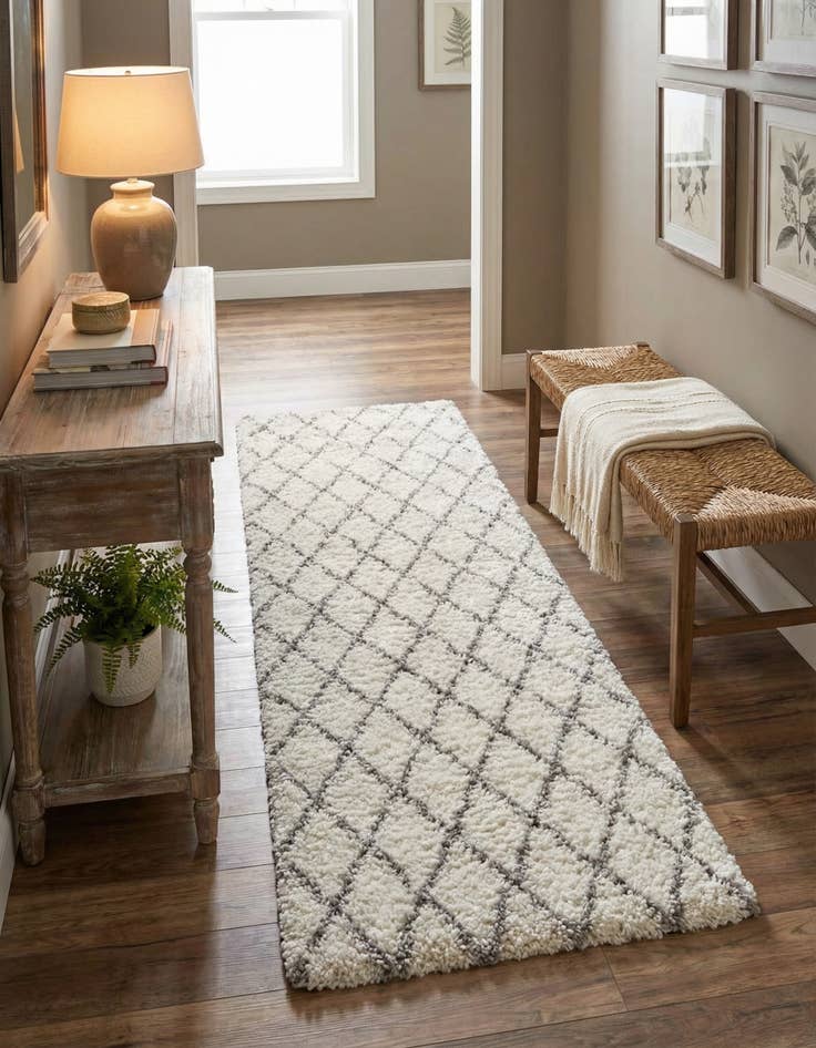 Detail image of 2' x 4' Marrakesh Shag Runner Rug