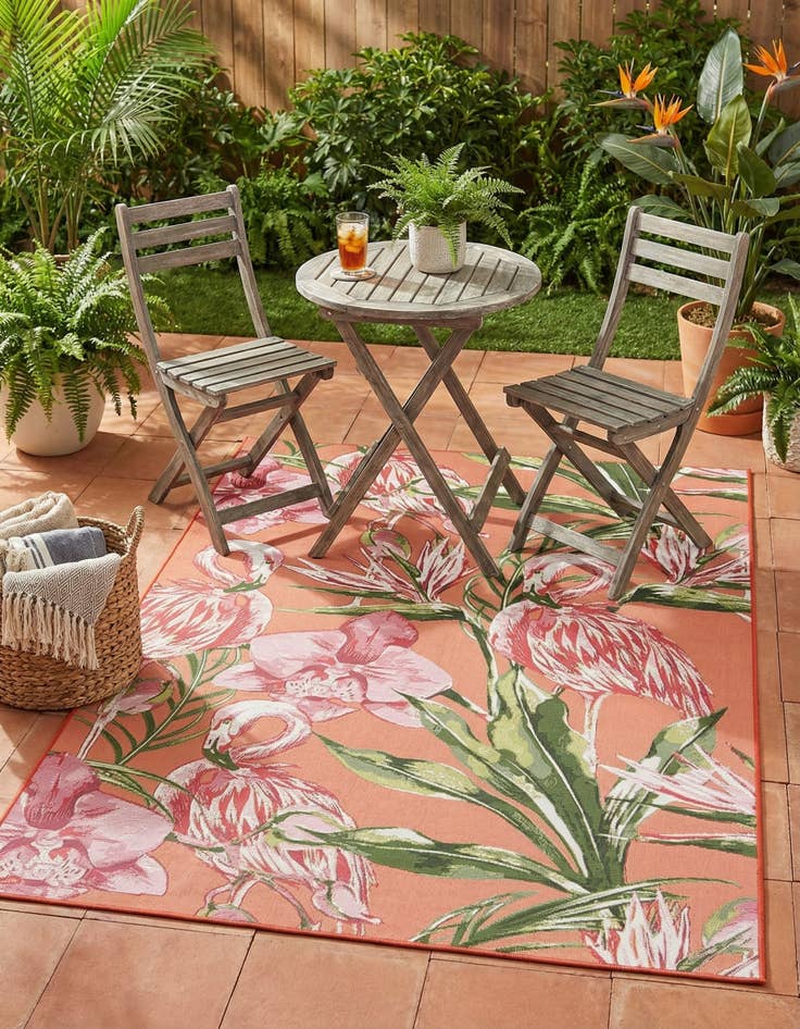 Detail image of 5' x 7'  Washable Botanical Indoor / Outdoor Rug