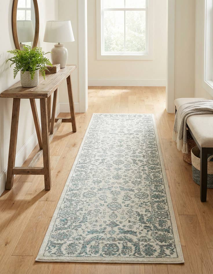 Detail image of Jill Zarin 2' 7 x 8' Uptown Central Park Runner Rug