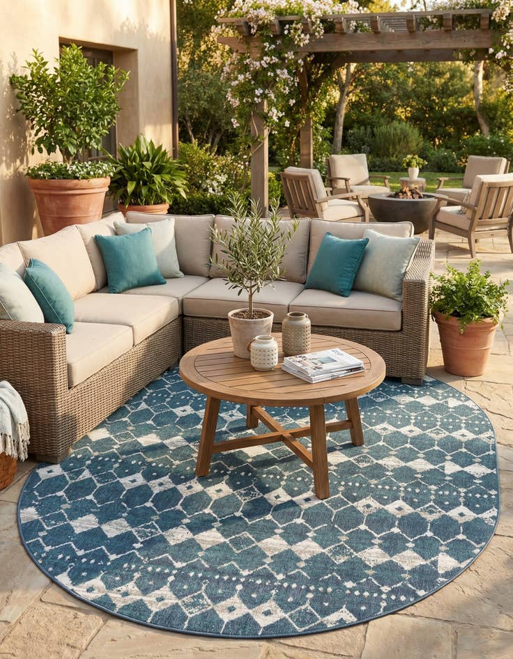 Detail image of 7' 10 x 10'  Washable Trellis Indoor / Outdoor Oval Rug