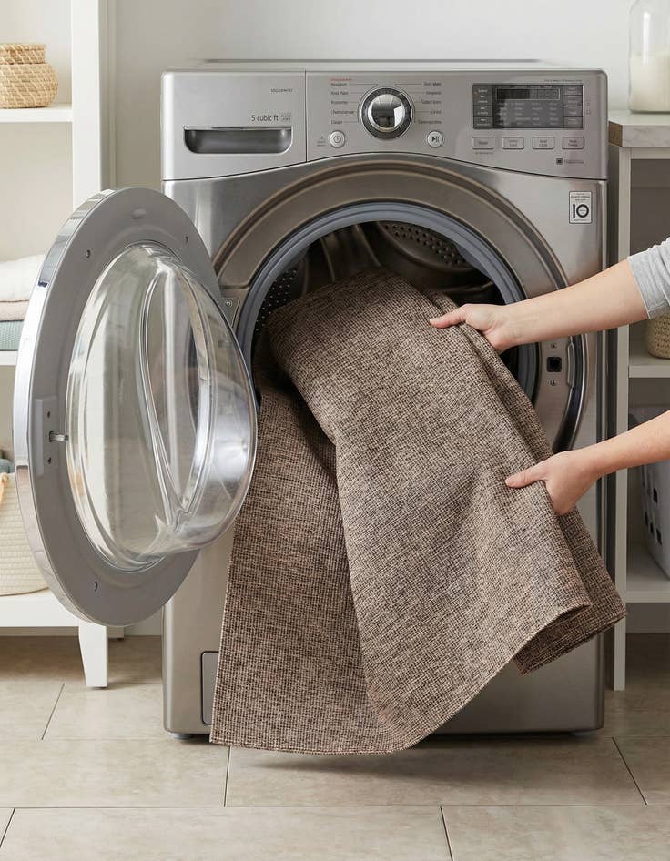 Detail image of 7' 10 x 10'  Washable Solid Indoor / Outdoor Rug