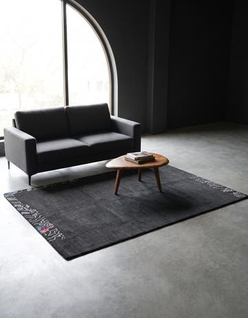 4' 7 x 6' 6 Hand Knotted Nepal Wool Rug