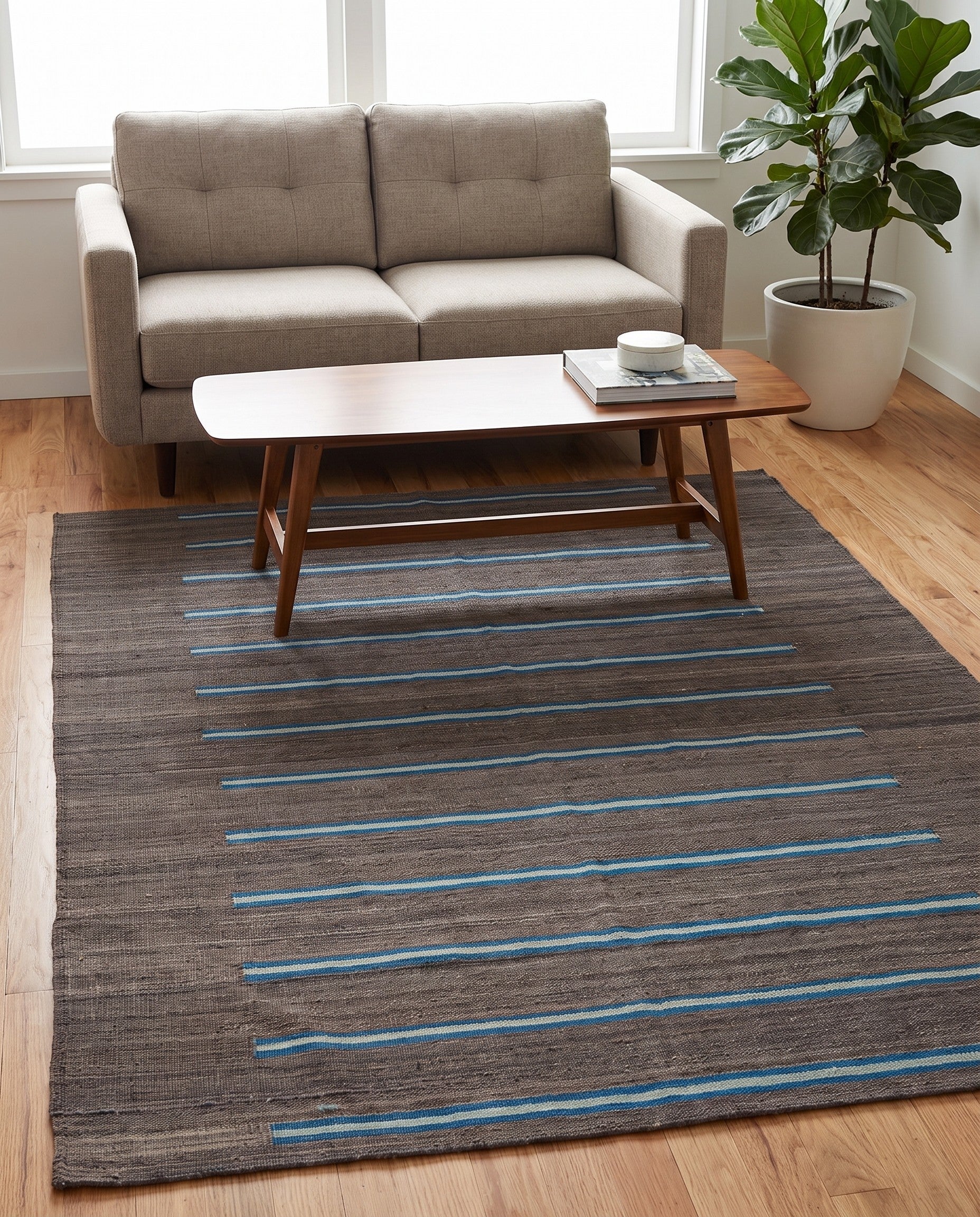 4' 2 x 6' Hand Woven Kilim Modern Wool Rug