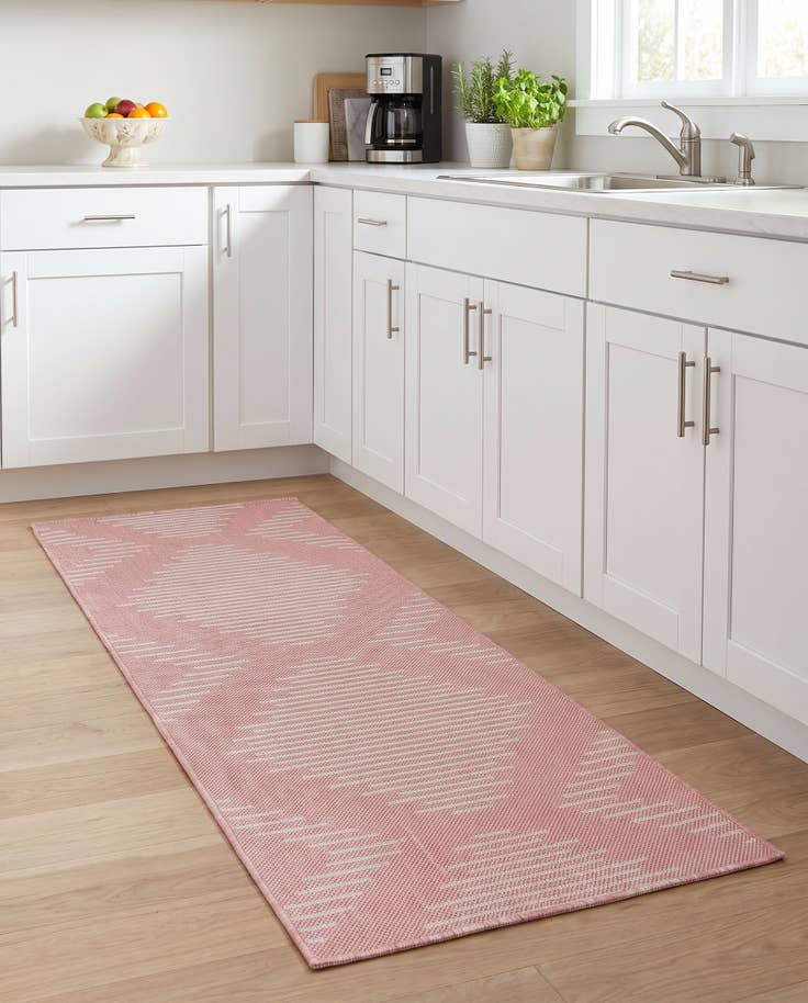 Detail image of 2' x 5' 3 Easy-Clean Modern Indoor / Outdoor Runner Rug