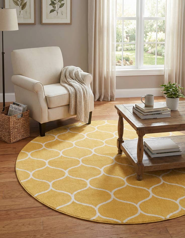 Detail image of  4' x 4' Lattice Frieze Round Rug