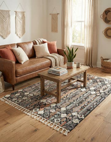 5' 3 x 8' Cherokee Rug