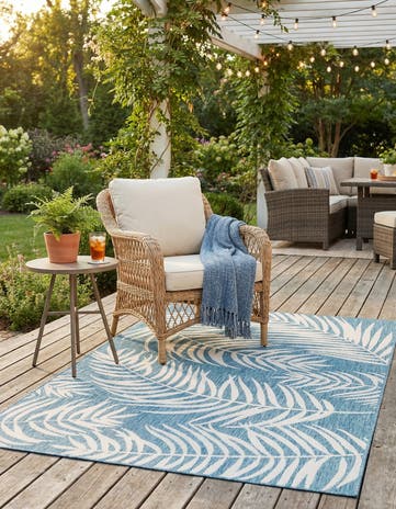 6' x 9' Easy-Clean Botanical Indoor / Outdoor Rug