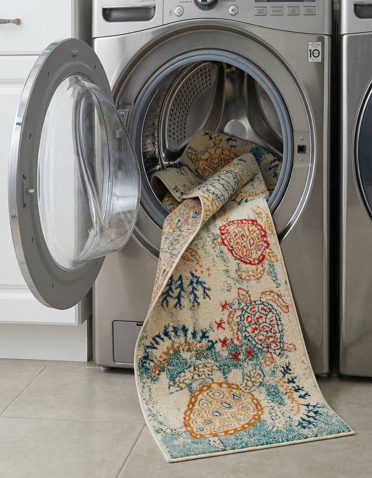 Detail image of 2' 2 x 6' 9  Washable Capri Runner Rug