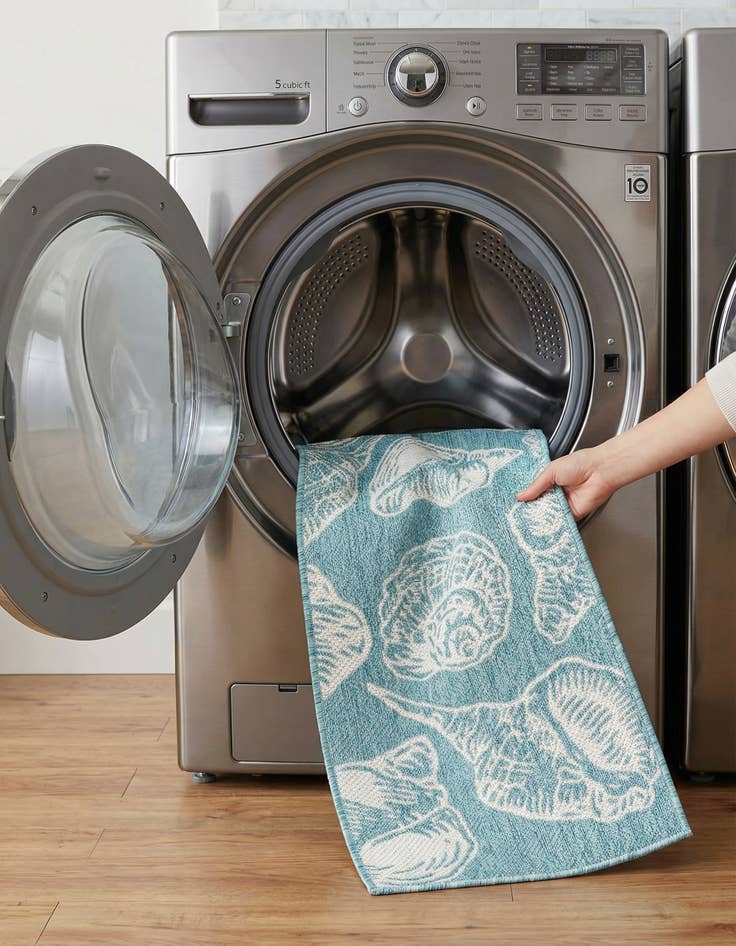 Detail image of 2' x 5' 3  Washable Coastal Indoor / Outdoor Runner Rug